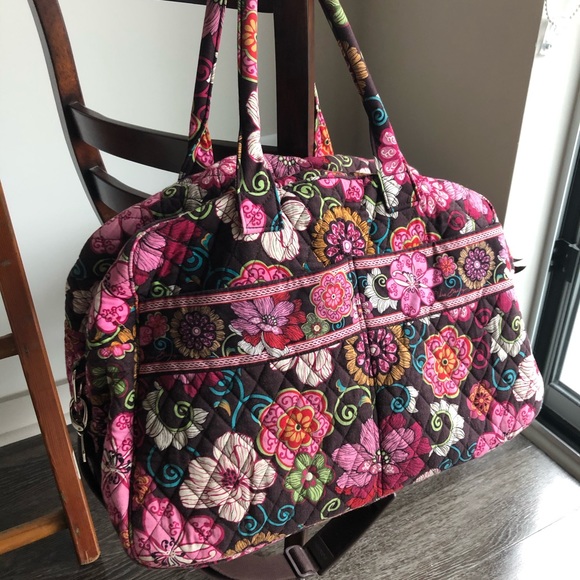 VERA BRADLEY WEEKENDER TRAVEL BAG ✨ - Picture 1 of 7